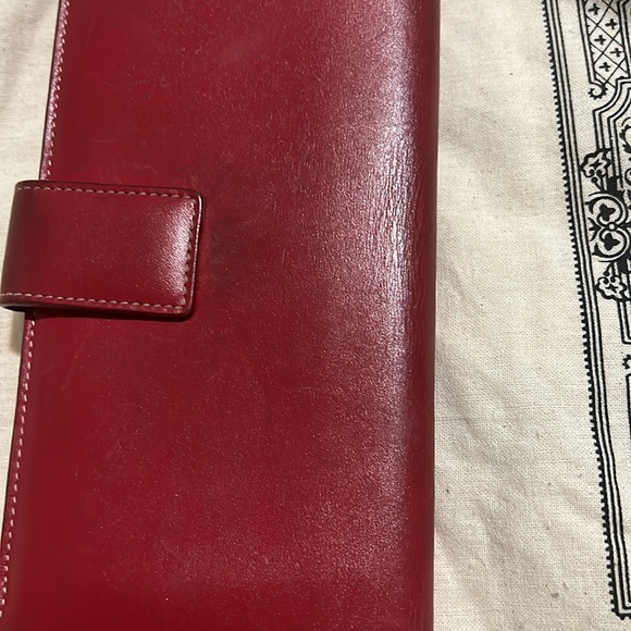 Authentic Gucci Red Leather Long Wallet - Picture 4 of 11